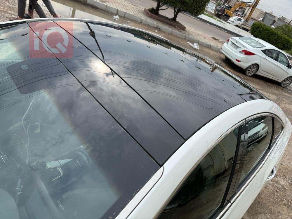 هیۆندای ازێرا